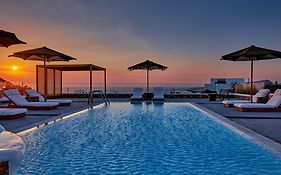 Nuvia Suites